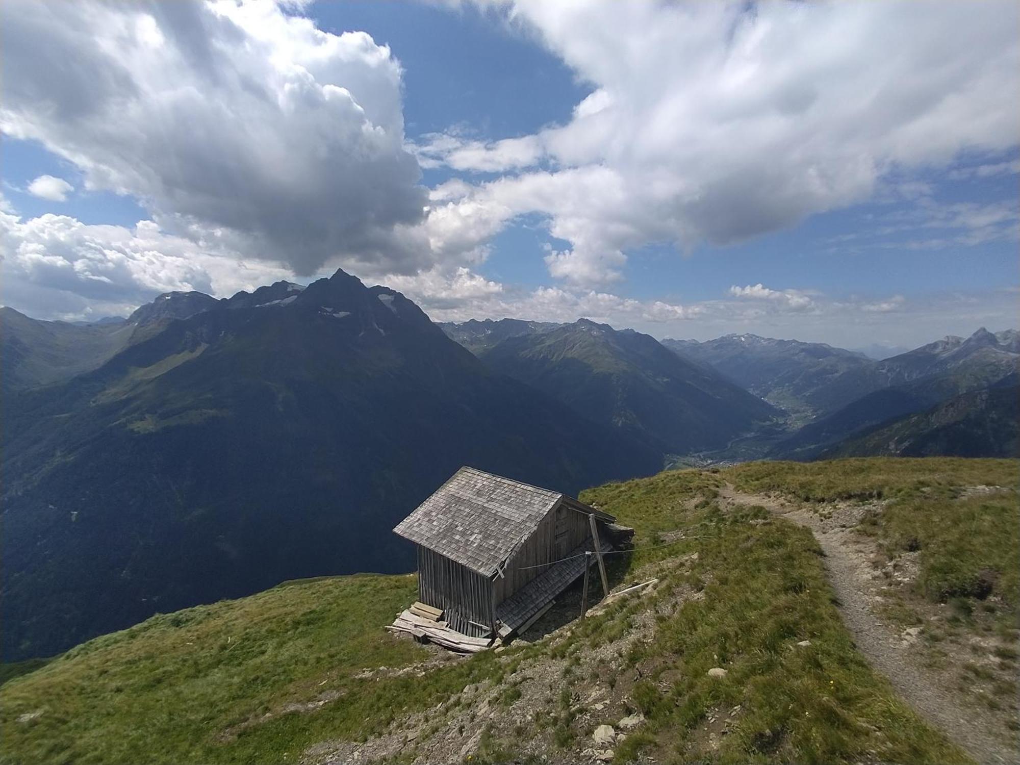 フリルシュ Arlberghaus Rocksヴィラ エクステリア 写真